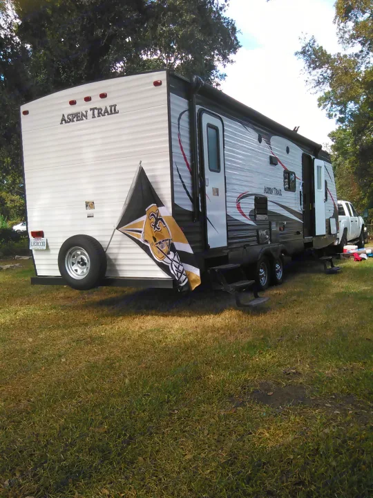 Great for tailgating, musical events, races. Aspen 2900s 2016