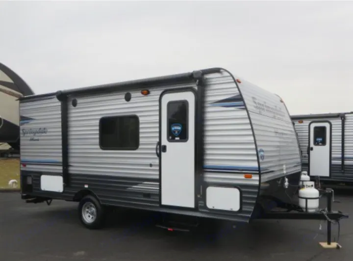Brand New! Sleeps 8. Keystone Springdale 2018