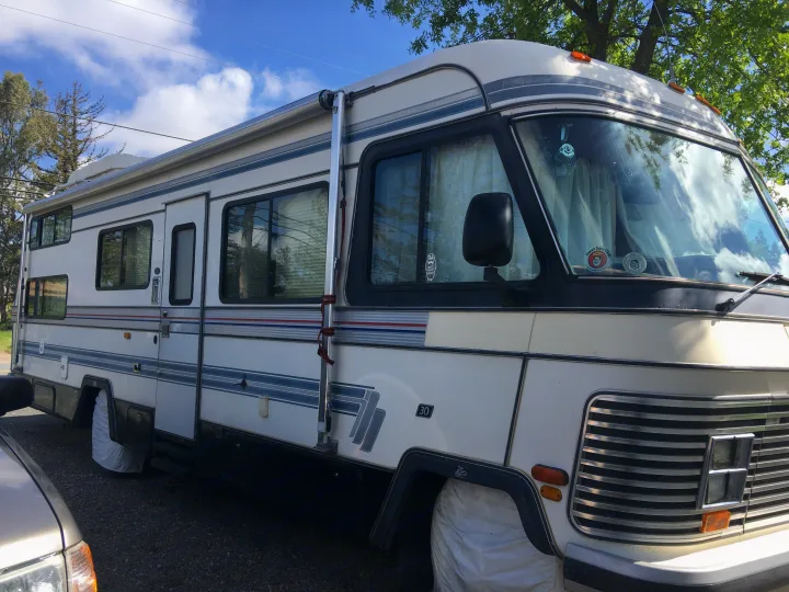 Holiday Rambler Presidential 1987