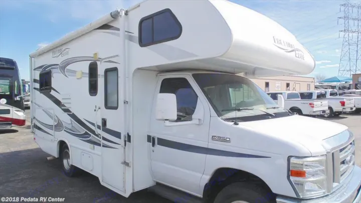 Front of coach. Four Winds Freedom Elite 21C 2011