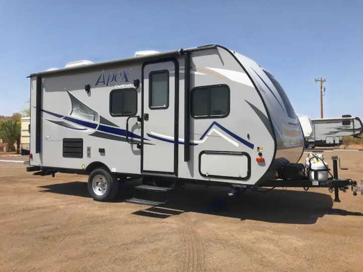 Coachmen Apex 2019