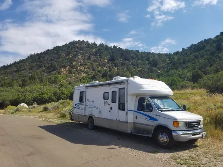 For the RV park and/or the road this RV is versatile and easy to change locations nightly. . Gulf Stream B Touring Cruiser 2004