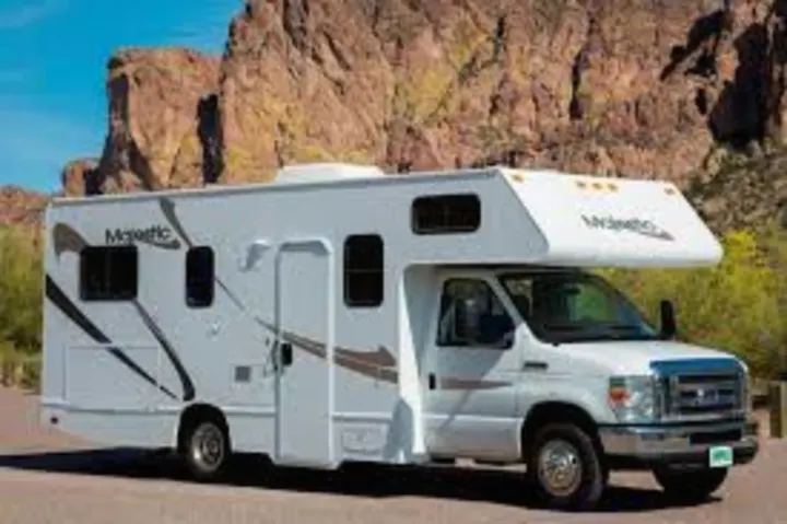 Thor Motor Coach Four Winds Majestic 2014