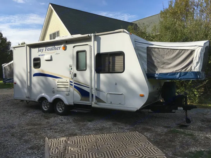 Jayco Jay Feather 2011