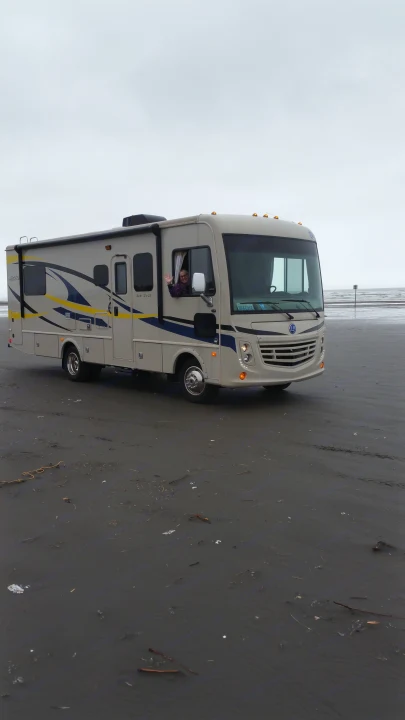 On a recent trip to Ocean Shores, WA.. Holiday Rambler Admiral 2017
