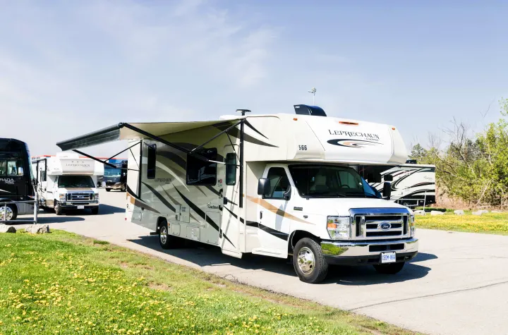 Coachmen Leprechaun 2018