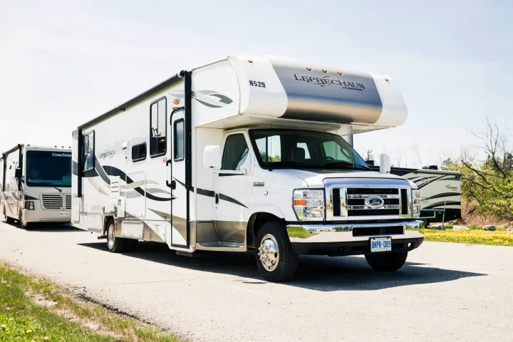Coachmen Leprechaun 2013