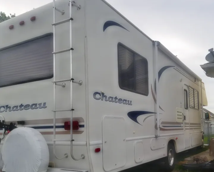 Ford Coachman 450 2000