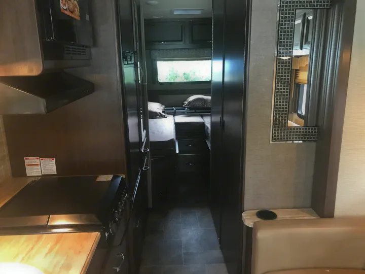 Thor Motor Coach Vegas 2017