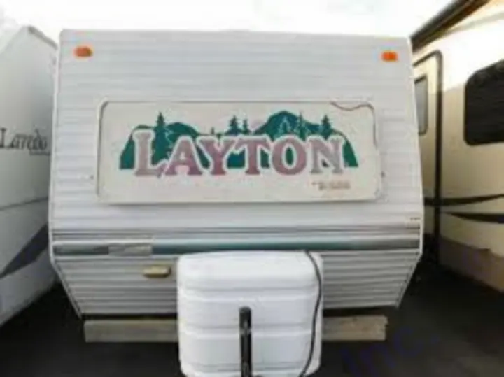 Skyline Layton 2000