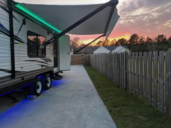  Electric awning to provide a little protection from the  elements.. Forest River Salem Cruise Lite 2018