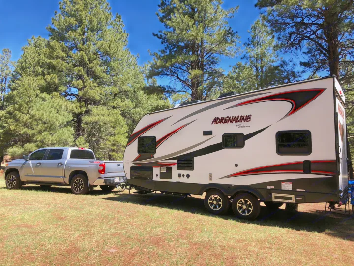 Coachmen Adrenaline 2016