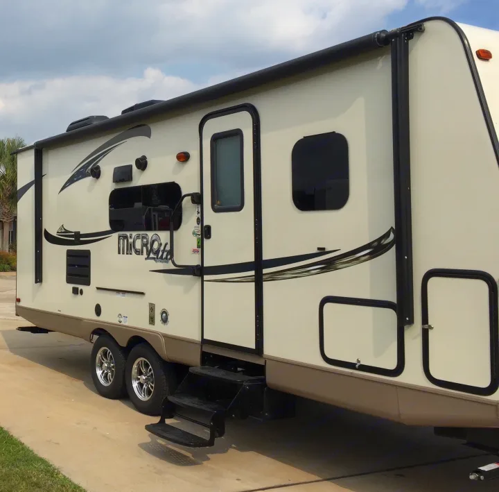 Flagstaff Micro Lite 2016