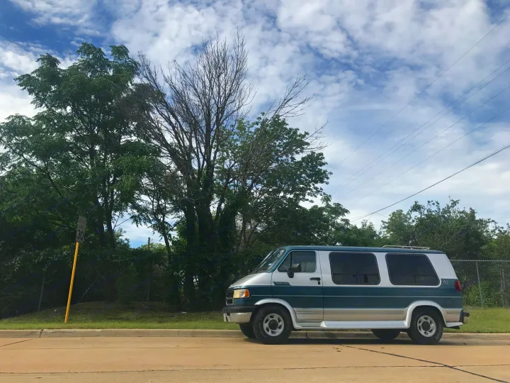 Dodge B Van 1993