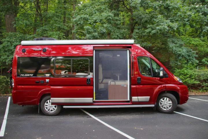 Winnebago Travato 2018