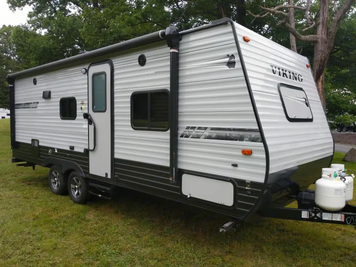 Coachmen Viking 2019