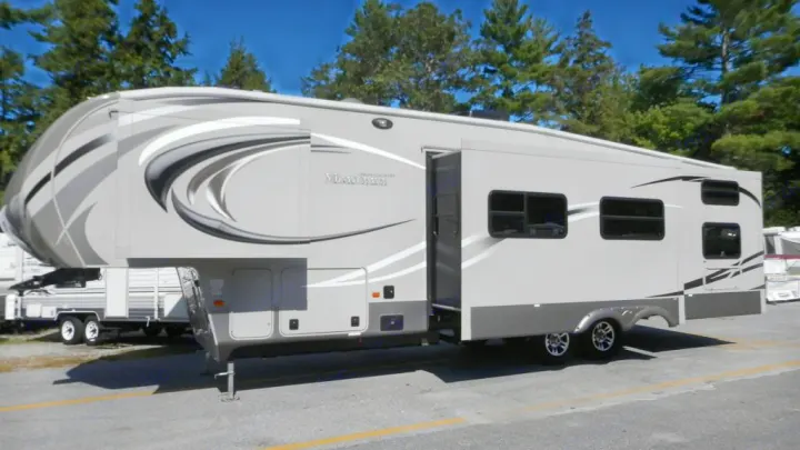 Exterior: (Left side) 
* Dinette slide out
* Very large drop frame pass through storage compartment with lights and access from both sides. Keystone Montana High Country 2012