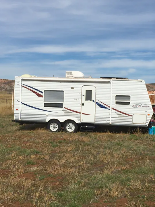 23.5 feet. Jayco Jay Flight 2009