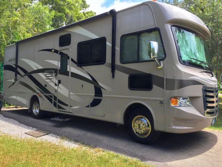 Thor Motor Coach A.C.E 2015
