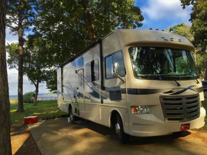 Thor Motor Coach A.C.E 2015