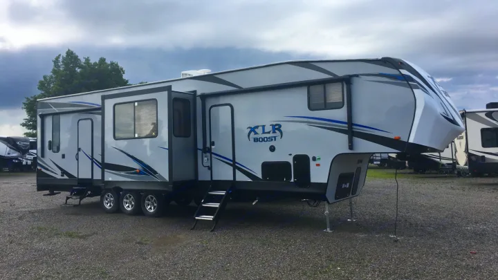 Forest River Xlr Thunrderbolt 2019