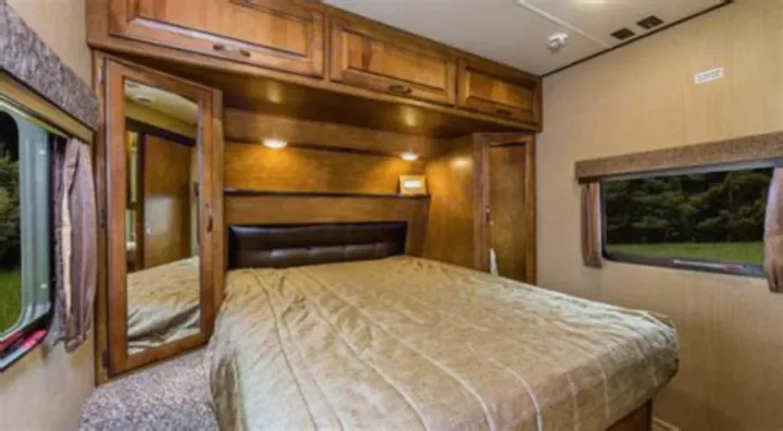 Queen Bed has an upgraded mattress for better comfort.. Grand Design Reflection 2017