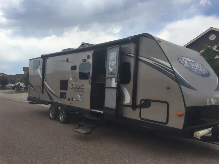 Dutchmen Kodiak 2015