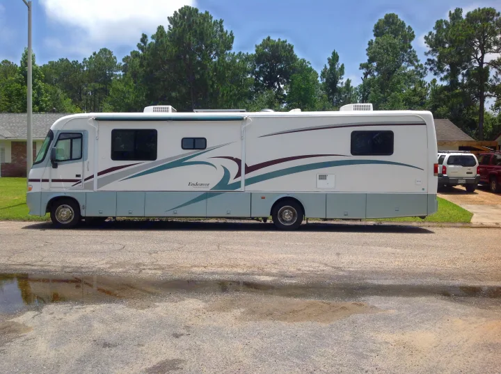 Holiday Rambler Endeavor 2000