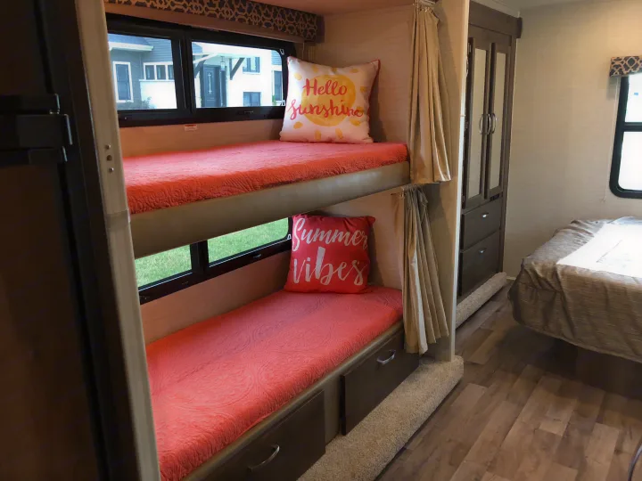 Slide out bunk house and master. Jayco Redhawk 2019