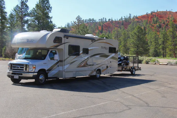Red Canyon, UTAH. Thor Motor Coach Freedom Elite 2017