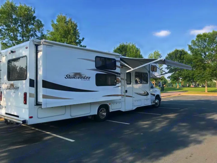 PERFECT condition....Well cared for, TONS of storage outside!. Forest River Sunseeker 2014