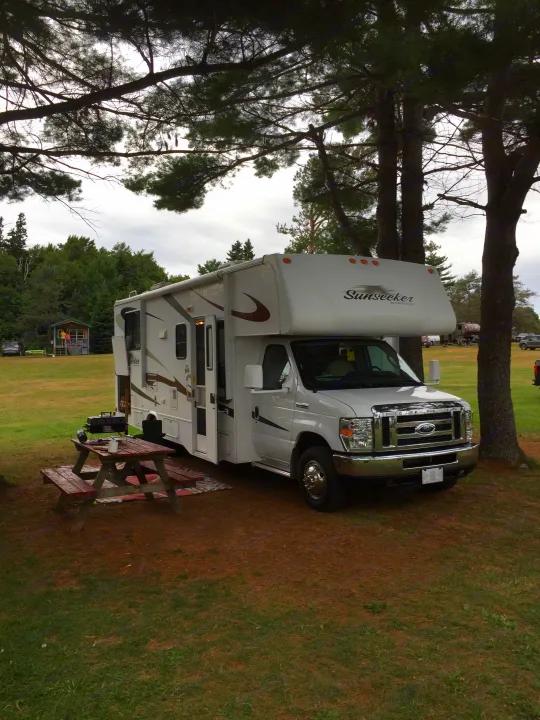 Ford Forrest River Sunseeker With Slide Nr 2010