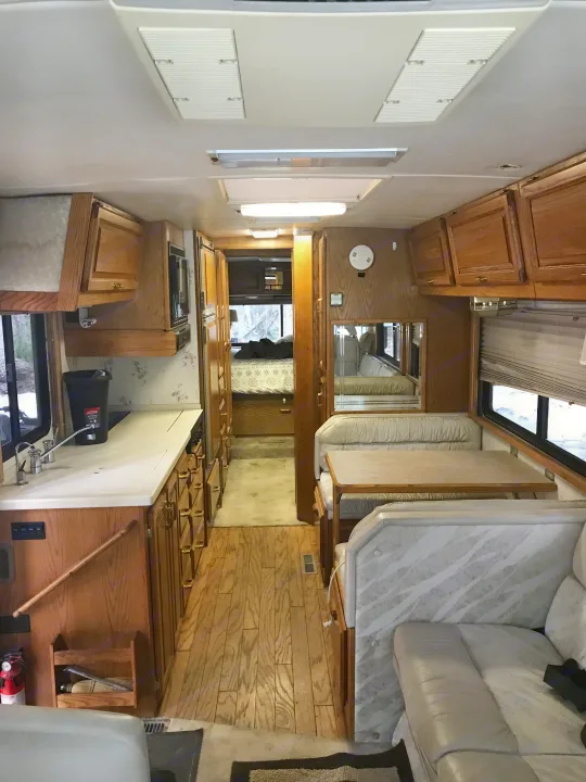 Airstream Land Yacht 1993