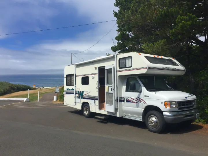Beautiful condition…. Winnebago Minnie Winnie 1997