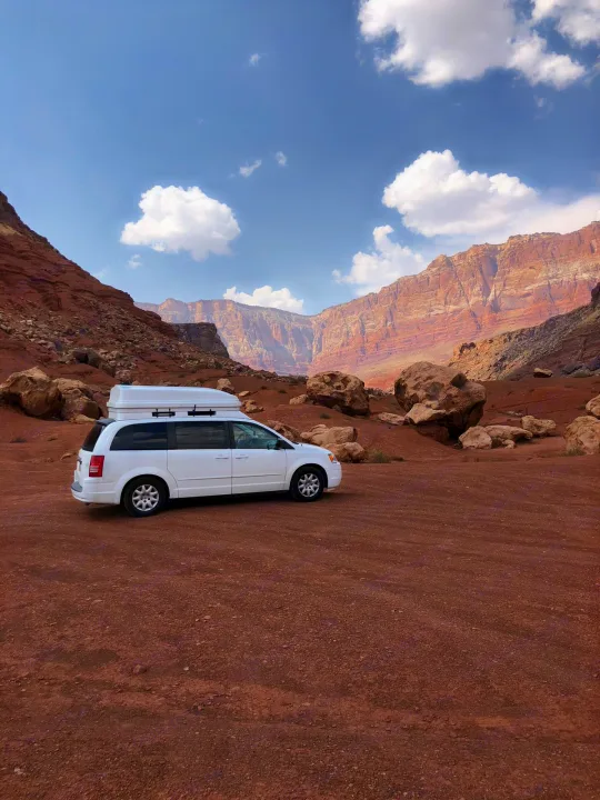 Chrysler Town & Country Jucy Van 2010