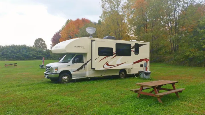 Camping in Tennessee. Jayco Redhawk 2016