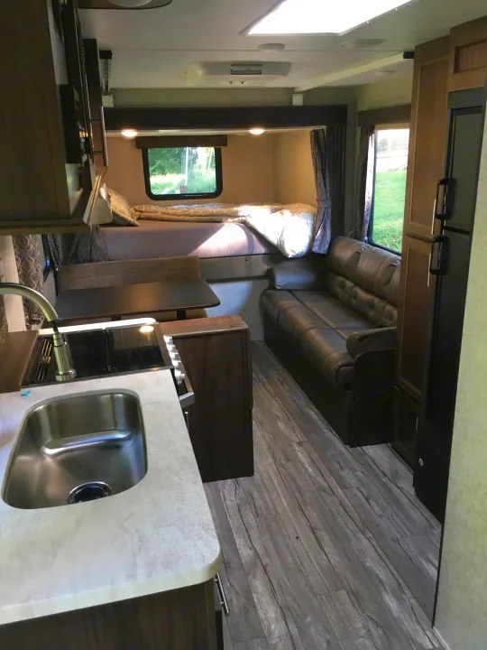 Forest River Cherokee Grey Wolf 2019