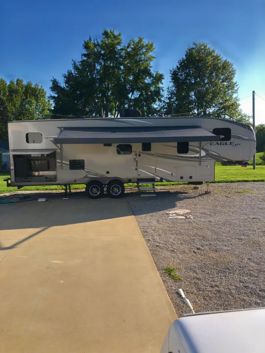Front view showing the outdoor kitchen. . Jayco Eagle 2017