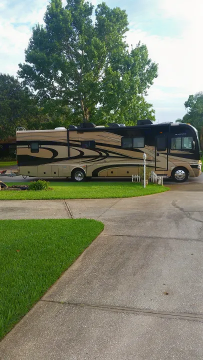 pace arrow 38p 2009