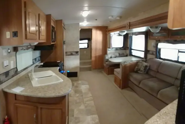 Spacious, open floor plan.. Jayco Jay Flight 2009