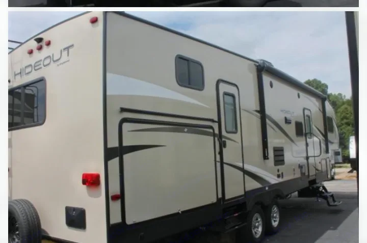 Enjoy your next vacation in this brand new beautiful 5th wheel Hideout.. Keystone Hideout 2018