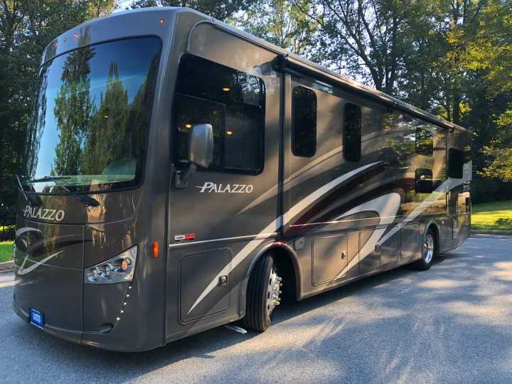 Thor Motor Coach Palazzo 2018