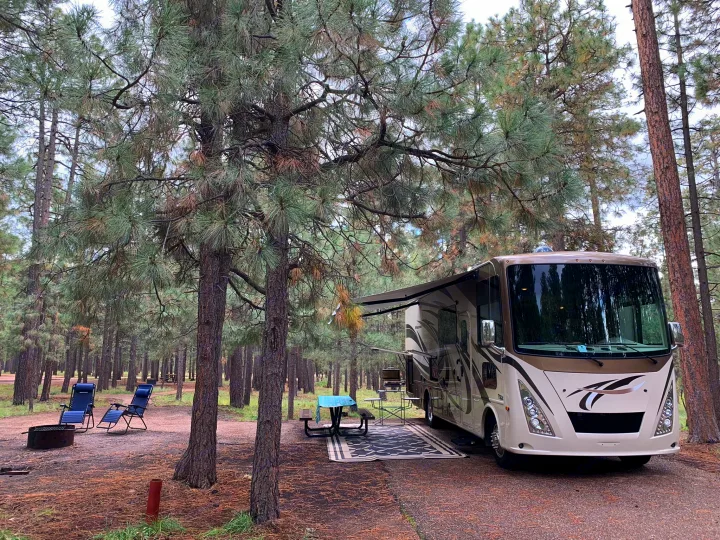 Thor Motor Coach Windsport 2017