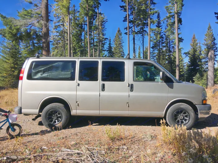 New wheels! Recent upgrade along with brakes and tires all the way around.. Chevrolet Express Custom 2003