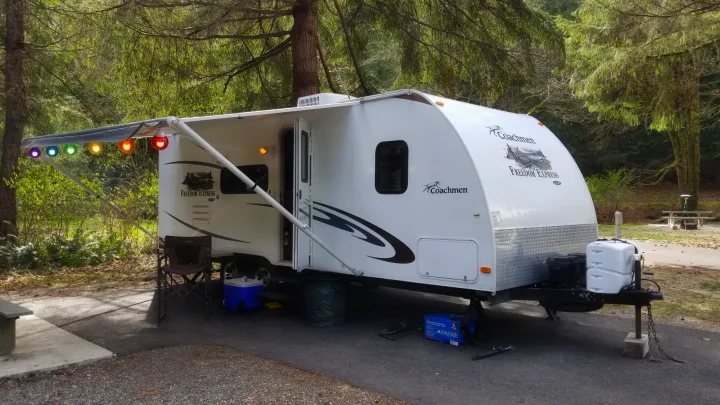 Coachmen Freedom Express 2011