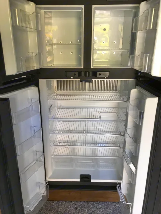 double side refrigerator / freezer. Other Cougar367fls 2018