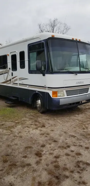 Holiday Rambler Admiral 2000