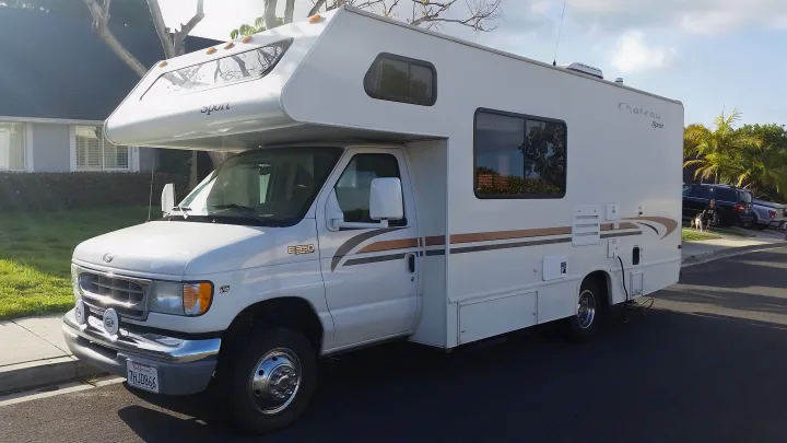 Thor Motor Coach Chateau 2003