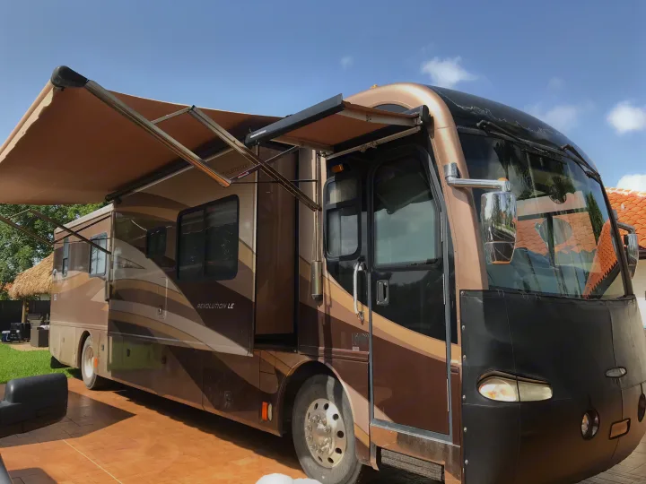 Fleetwood Revolution Le diesel pusher 2006