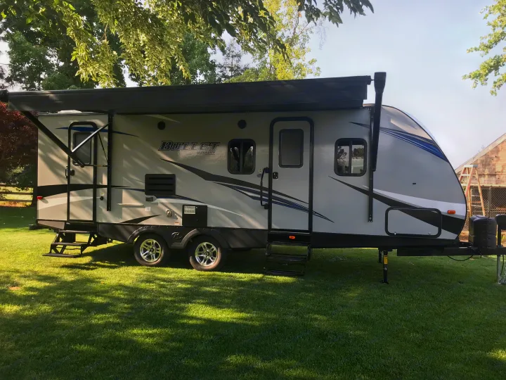 Great RV that is half ton towable! Sleeps the whole family comfortably.. Keystone Bullet 2018